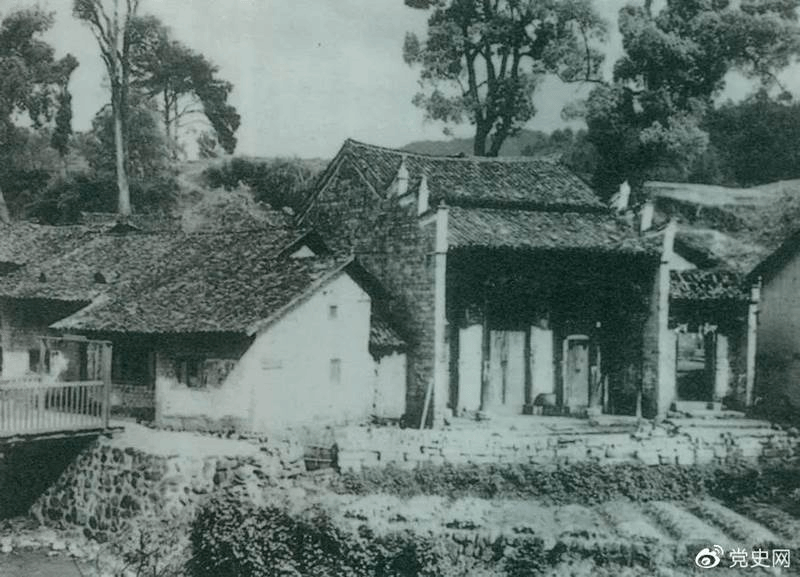 1928年5月20日,毛泽东主持召开中共湘赣边界第一次代表大会。图为会址——茅坪谢氏慎公祠。